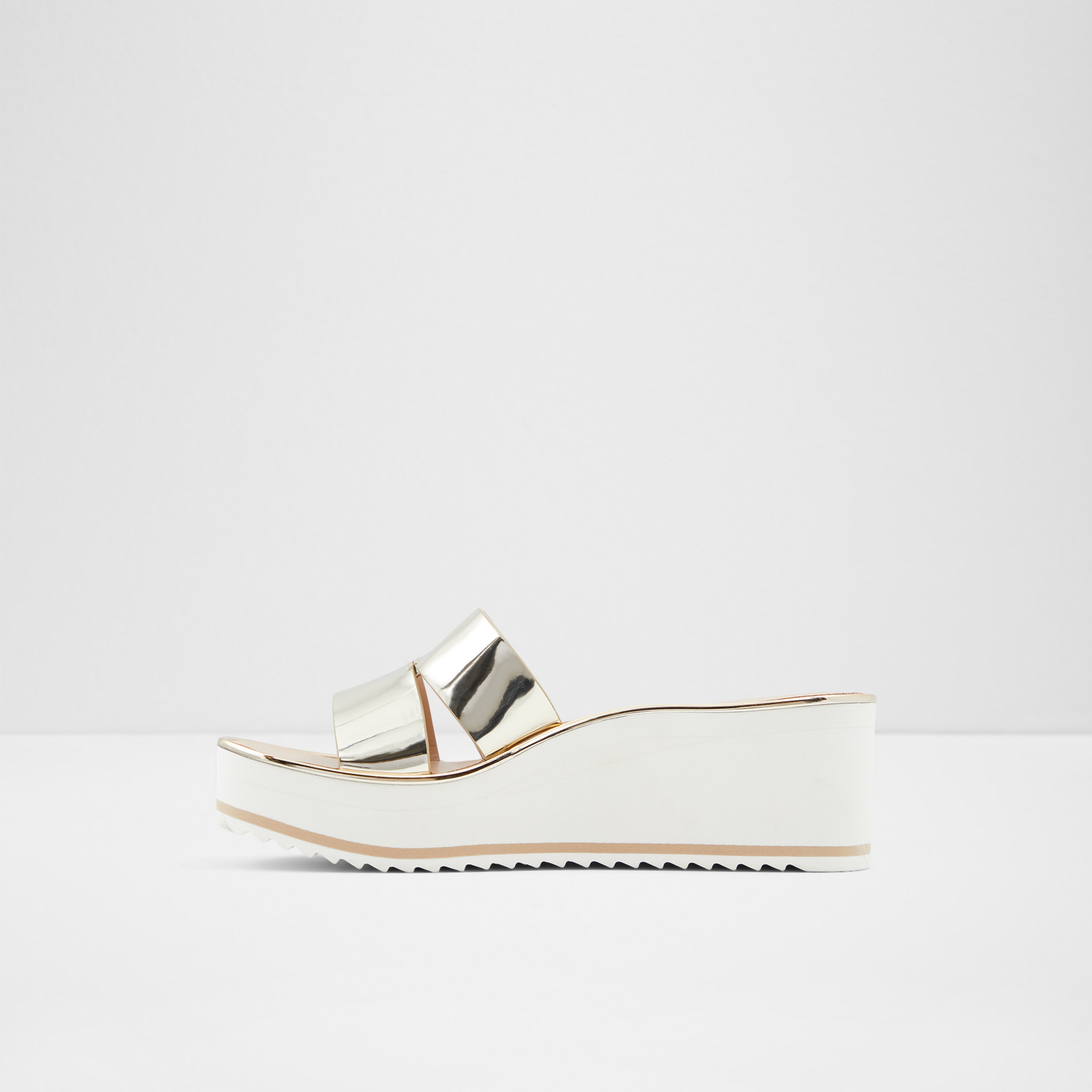 Ocigoveth-In Women's Gold EVA image number 3