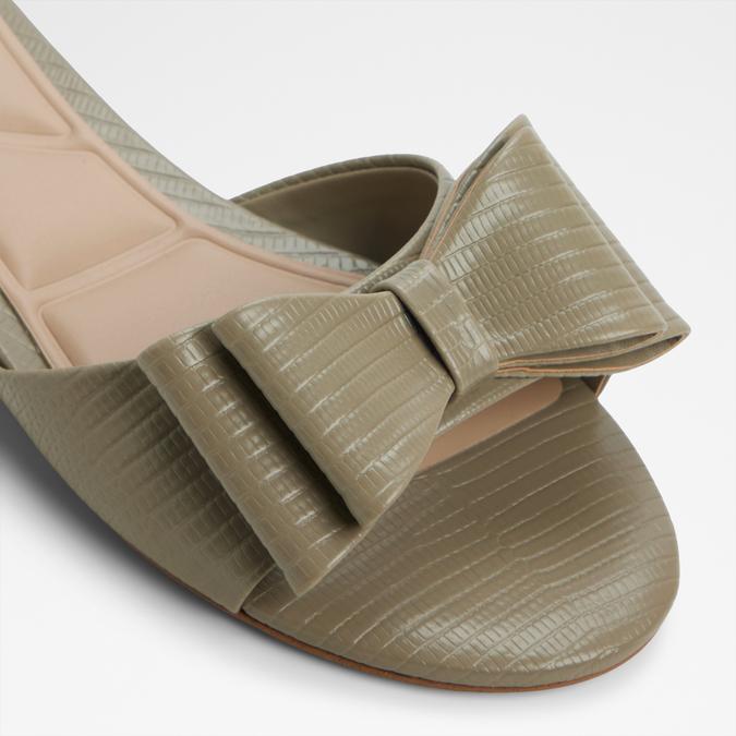 Eloquent-In Women's Green Flat Sandals image number 5