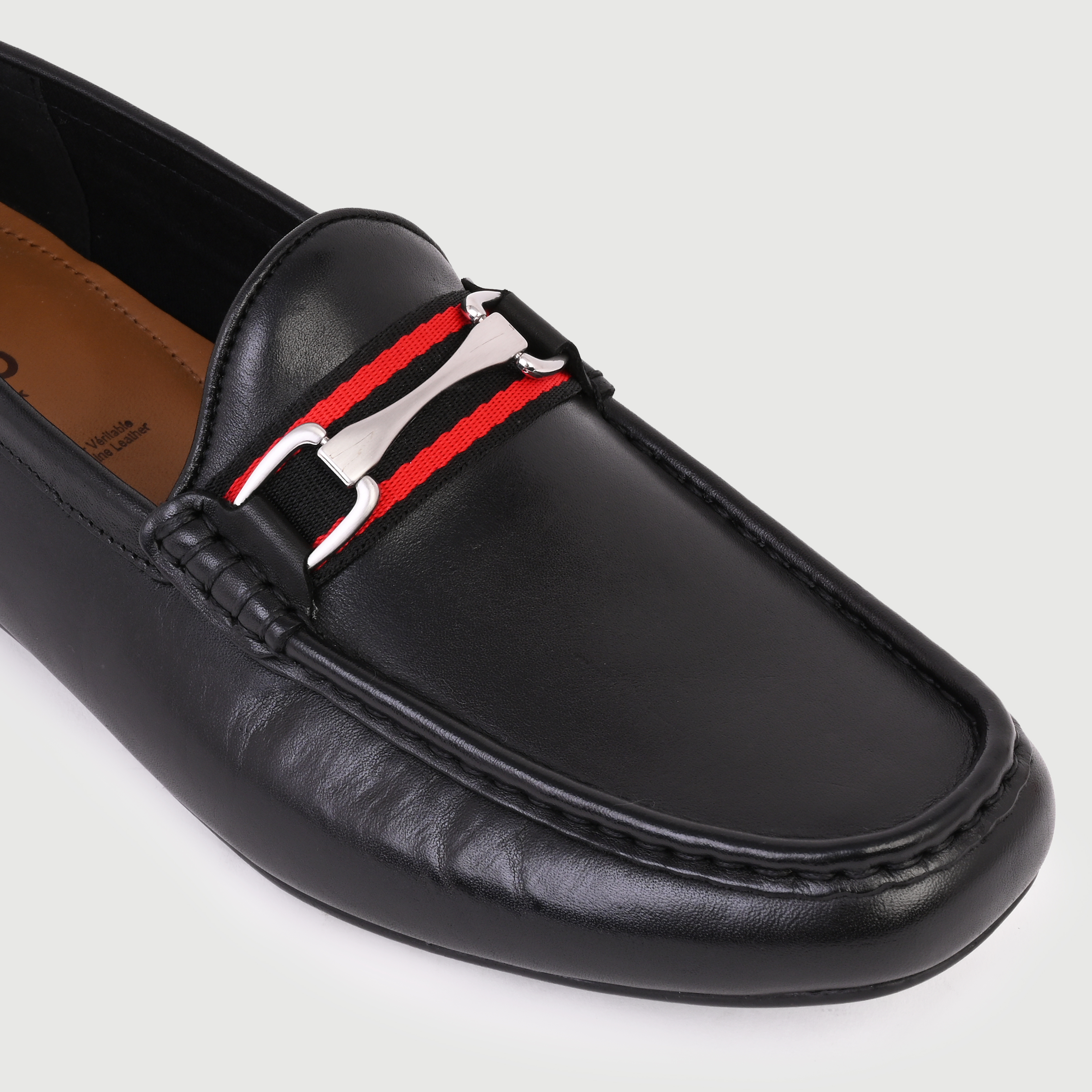 Omemeea-In Men's Black Moccasins image number 5