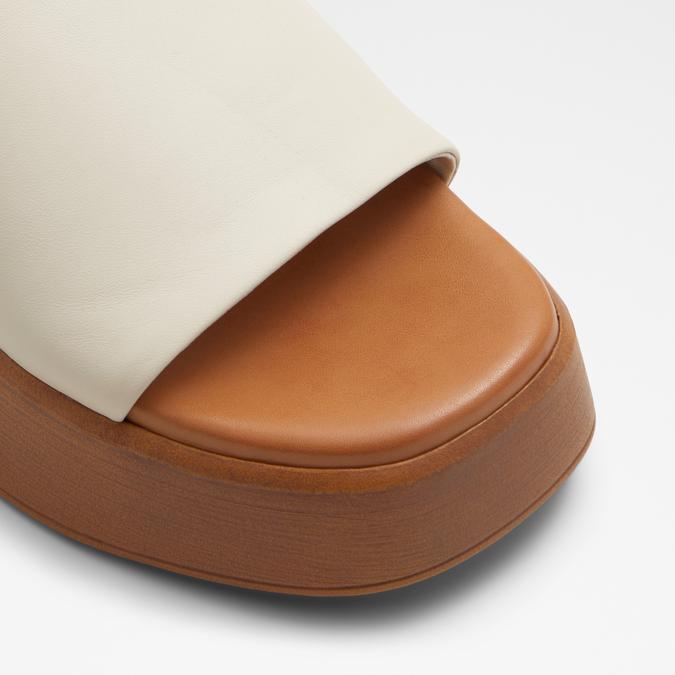 Yassu-In Women's White Wedges image number 5