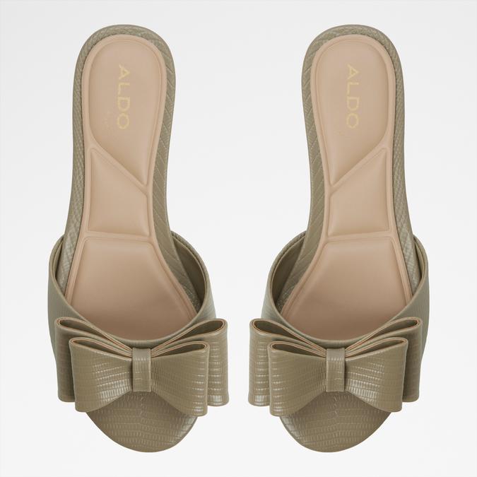 Eloquent-In Women's Green Flat Sandals