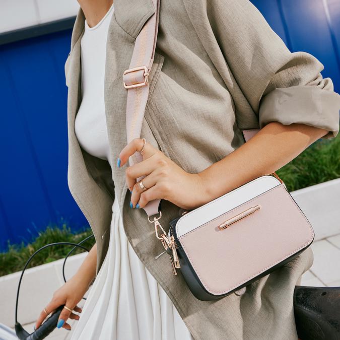 Fari Women's Light Pink Crossbody