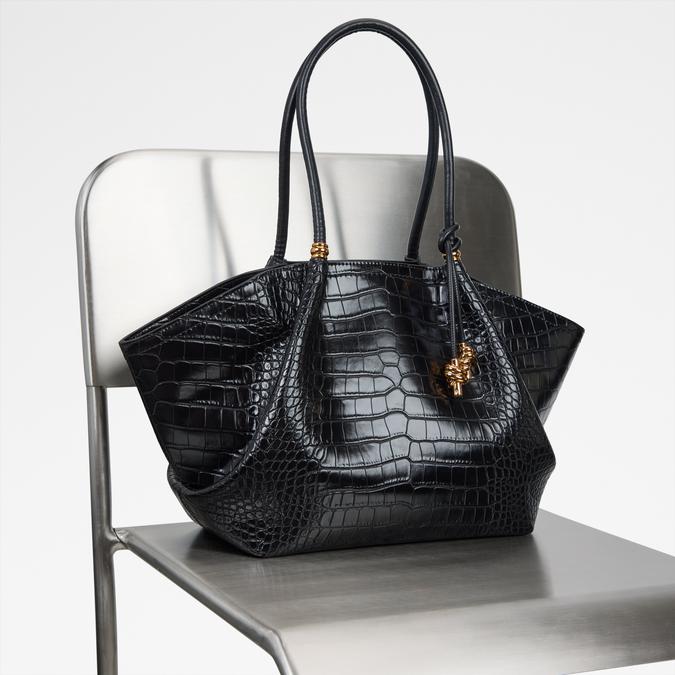 BRAELYNEEX Black Overflow Women Tote image number 4