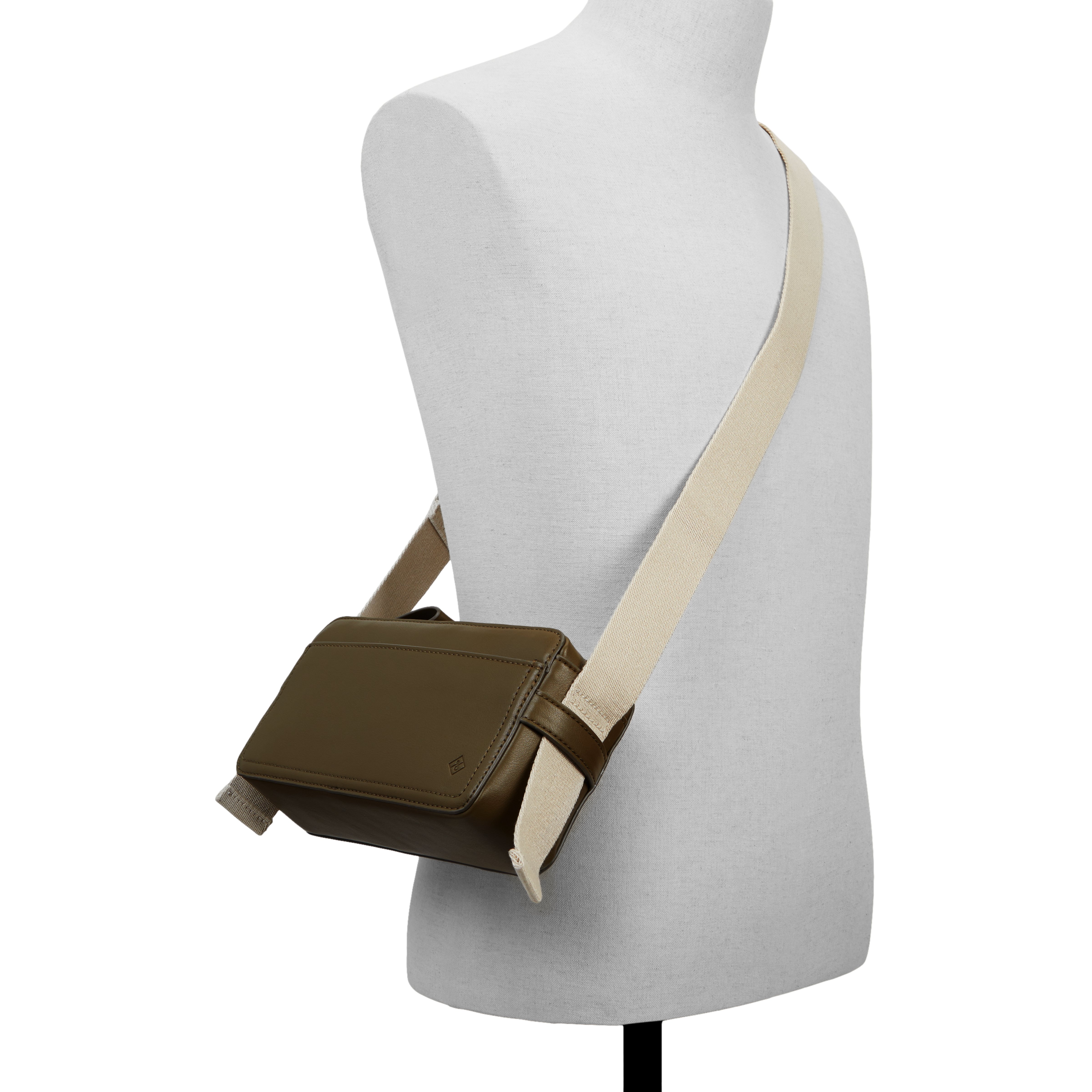 Remyy Men's Green Cross Body image number 3